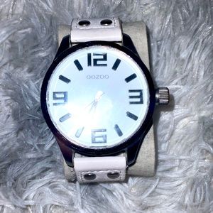 Oozoo watch from Greece